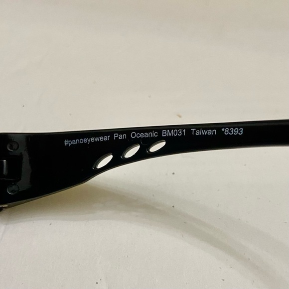 TM & DC Comics Batman Kid’s Sunglasses - Picture 8 of 13